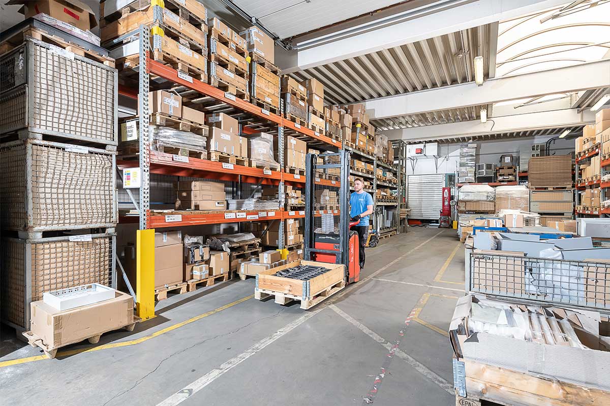 Bild zum Text: Logistik bedeutet bei uns maximale Lieferzuverlässigkeit